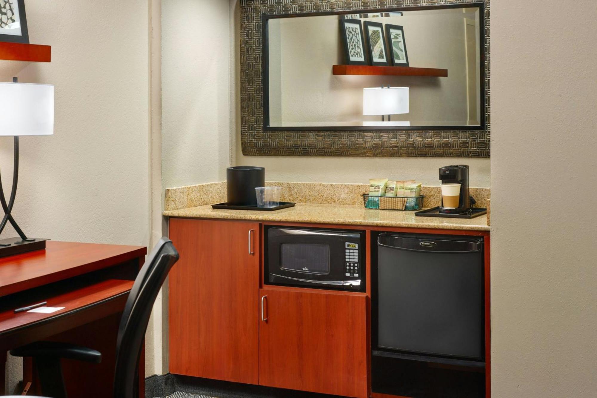 Hotel Courtyard By Marriott Baton Rouge Acadian Centre/Lsu Area Zewnętrze zdjęcie