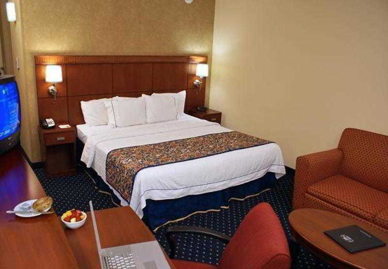 Hotel Courtyard By Marriott Baton Rouge Acadian Centre/Lsu Area Zewnętrze zdjęcie